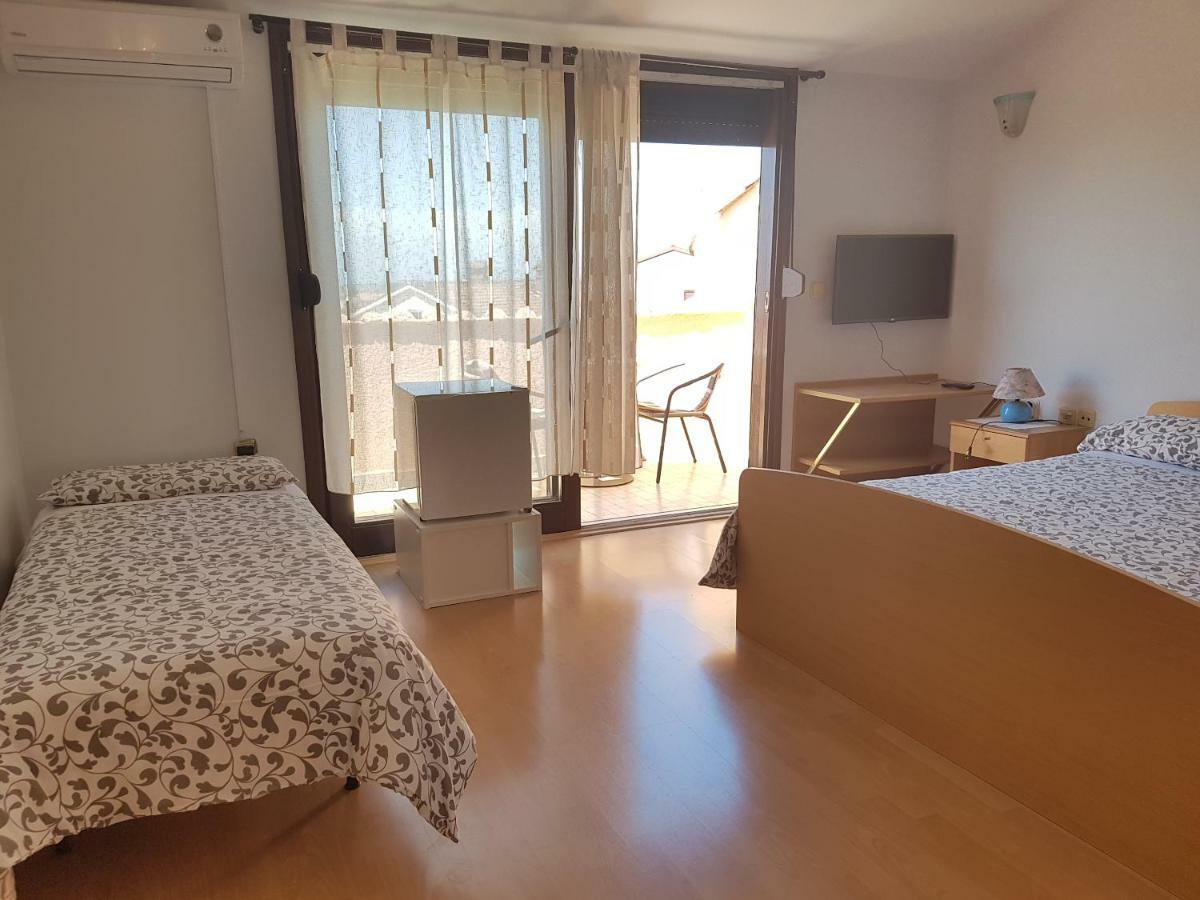Rooms Siesta Пореч Экстерьер фото