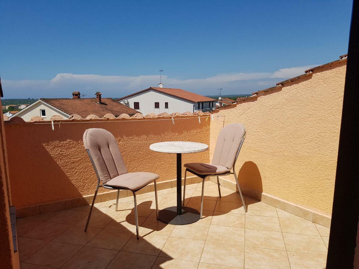 Rooms Siesta Пореч Экстерьер фото