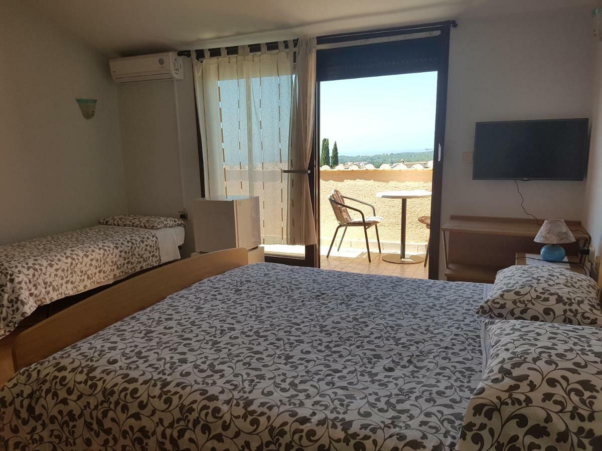 Rooms Siesta Пореч Экстерьер фото