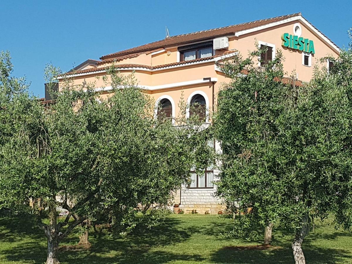 Rooms Siesta Пореч Экстерьер фото